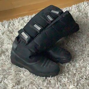 Horseback riding winter boots